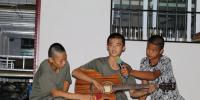 14歲男孩不上學親情冷漠打架鬧事，來思圖四個月成功轉(zhuǎn)變